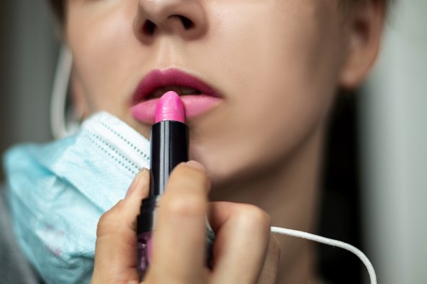 make-up-schminke-trotz-mundschutz